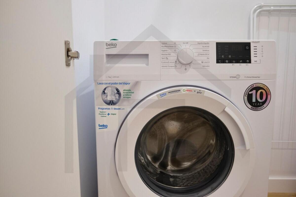 Cervantes - Apartamento A Estrenar Con Parking ヒホン エクステリア 写真